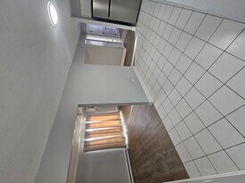 212 Madison St in Joliet, IL - Building Photo