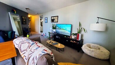 5320 N Sheridan Rd, Unit 1608 in Chicago, IL - Building Photo - Building Photo