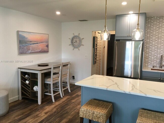 property at 240 Horizon W