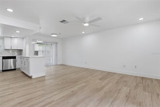 4460 Oakley St in Punta Gorda, FL - Building Photo - Building Photo