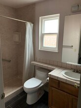 301 Goldrun Dr in Modesto, CA - Building Photo - Building Photo