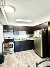 185 Windale Crescent in Kitchener, ON - Building Photo - Building Photo