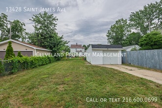 13428 St James Ave in Cleveland, OH - Foto de edificio - Building Photo