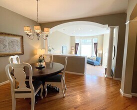 4085 Waterford Dr in Center Valley, PA - Building Photo - Building Photo