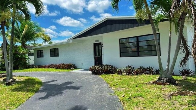 property at 21000 Highland Lakes Blvd