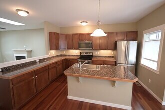 342 E Maple St in Sequim, WA - Building Photo - Building Photo
