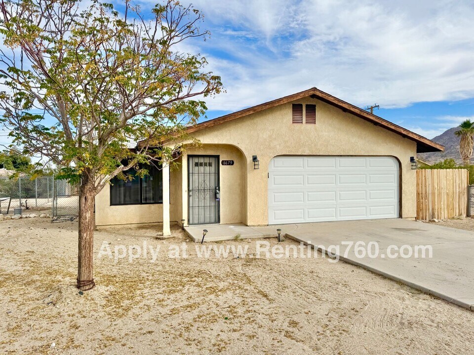 6679 Mojave Ave in Twentynine Palms, CA - Building Photo