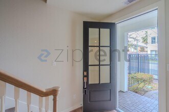 5209 Allen St in Houston, TX - Foto de edificio - Building Photo