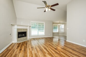 8911 Oak Grove Blvd in Olive Branch, MS - Building Photo - Building Photo
