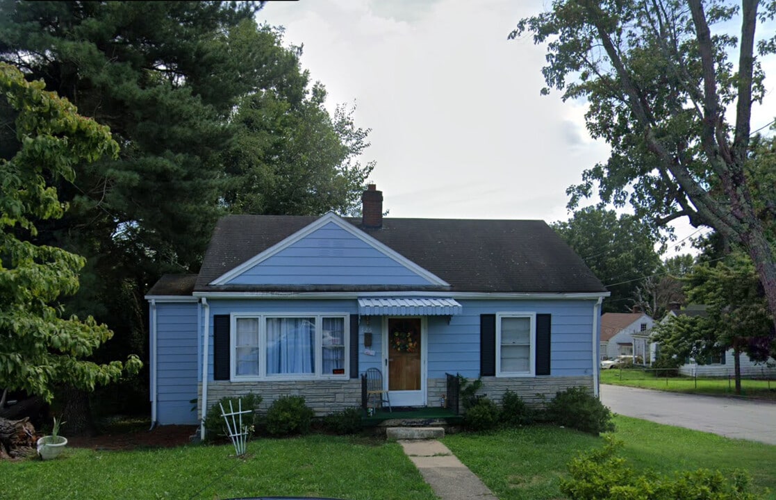 125 Hamlin Ave in Danville, VA - Building Photo