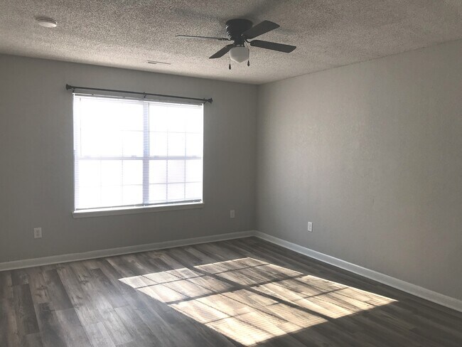 4005 Cedar Valley Dr in Paragould, AR - Building Photo - Building Photo