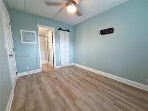 3211 SW 44th St in Fort Lauderdale, FL - Building Photo - Building Photo