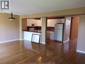 1536 Lovell Crescent in Lasalle, ON - Building Photo - Building Photo