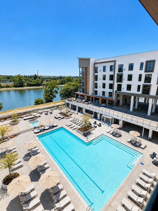 Pierside Apartments