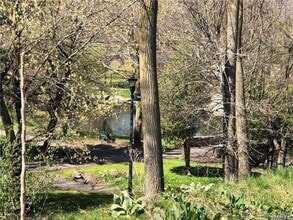 42 E Spring St in Williamsville, NY - Building Photo - Building Photo