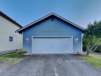 17902 Panorama Blvd E in Bonney Lake, WA - Building Photo - Building Photo