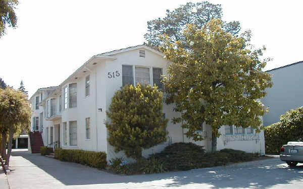 515 N El Camino Real in San Mateo, CA - Foto de edificio