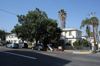 Bonnie Brae Village in Los Angeles, CA - Building Photo - Building Photo