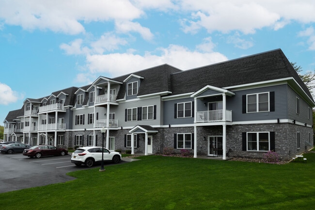 Nott’s Landing West in Schenectady, NY - Foto de edificio - Building Photo