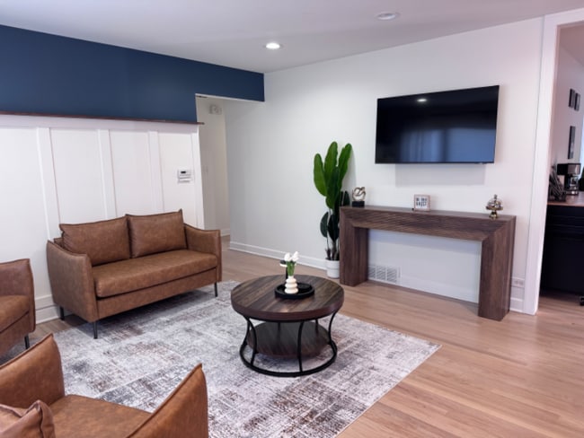 302 S Patton Ave in Arlington Heights, IL - Foto de edificio - Building Photo