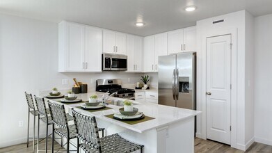 11049 W Hidden Pt St in Star, ID - Building Photo - Building Photo