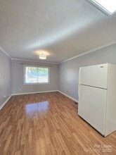 910 Holly Dr in Gastonia, NC - Building Photo - Building Photo