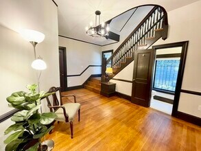 103 Thurston St, Unit 1 in Somerville, MA - Building Photo - Building Photo