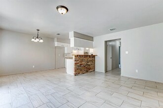 5318 Botany Ln in Houston, TX - Building Photo - Building Photo