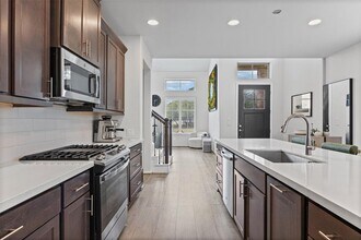 904 Azul Lagoon Dr in Leander, TX - Building Photo - Building Photo