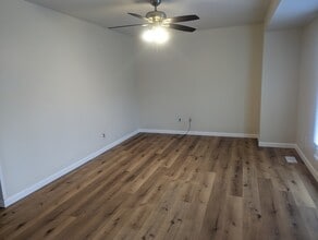 3312 York Dr in Champaign, IL - Building Photo - Building Photo