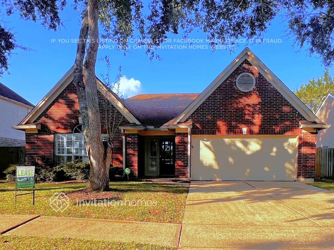 property at 2110 Castle Dr