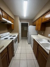 9700 Leawood Blvd in Houston, TX - Building Photo - Building Photo
