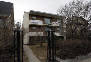 1846 14th St SW in Calgary, AB - Building Photo