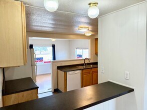 9499 Brayton Dr in Anchorage, AK - Building Photo - Building Photo