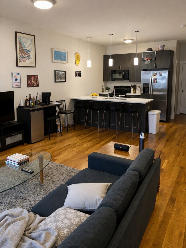 3114 N Southport Ave, Unit 1F in Chicago, IL - Building Photo - Building Photo