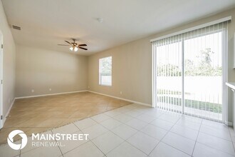 661 Chavers St E in Lehigh Acres, FL - Building Photo - Building Photo