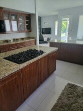 5 Curie Ct in Rancho Mirage, CA - Foto de edificio - Building Photo