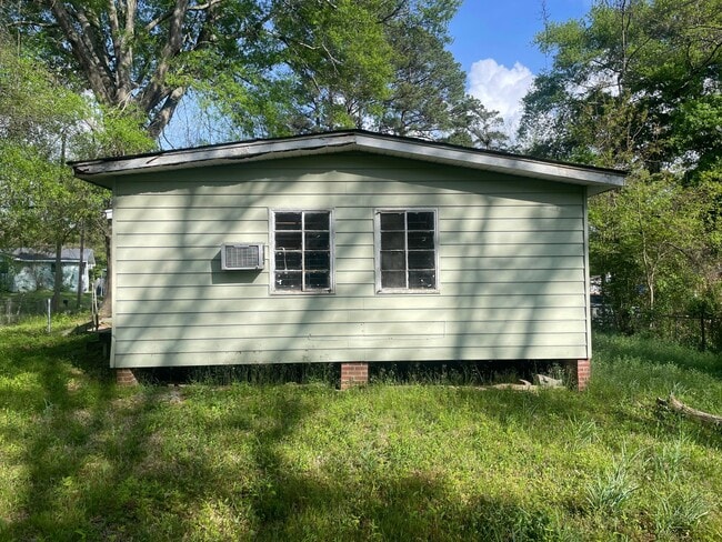 723 Glenmont Dr in Jackson, MS - Building Photo - Building Photo