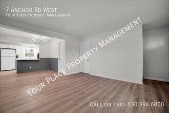 7 W Anchor Rd in Oswego, IL - Building Photo - Building Photo