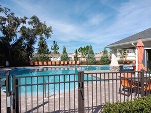 12032 MIracle Mile Dr in Riverview, FL - Building Photo - Building Photo