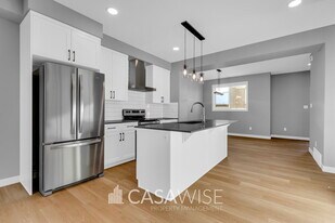 6718 Alpha Blvd in Edmonton, AB - Building Photo