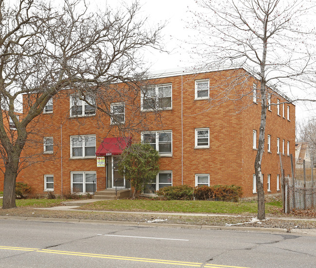 889 Maryland Ave E in St. Paul, MN - Foto de edificio - Building Photo