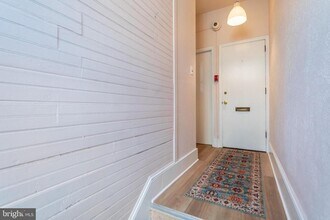 2014 Sansom St in Philadelphia, PA - Building Photo - Building Photo