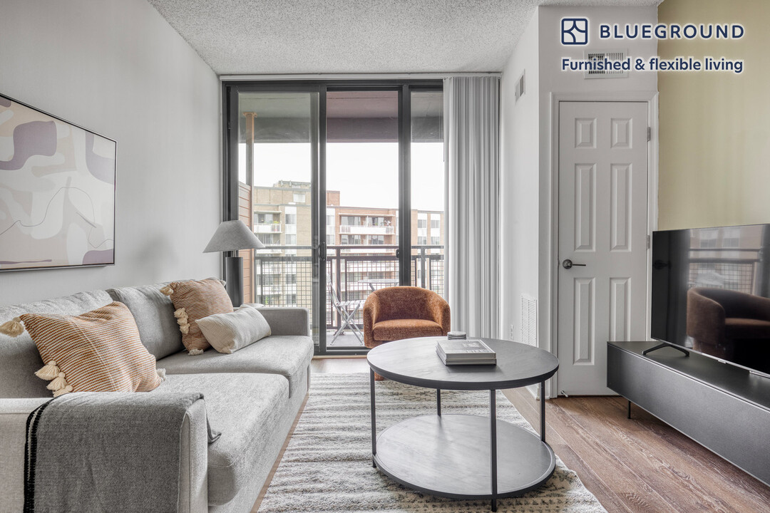 2950 Van Ness St NW-Unit -FL9-ID624 in Washington, DC - Building Photo