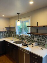 3918 S Ave in Anacortes, WA - Building Photo - Building Photo