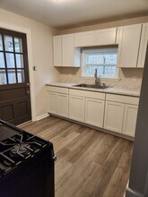 516 W End Ave in Coraopolis, PA - Building Photo - Building Photo