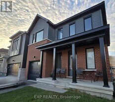 186 Conservancy Dr in Ottawa, ON - Building Photo