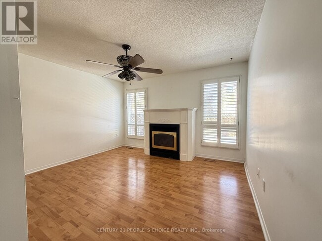 3389 Wild Cherry Ln in Mississauga, ON - Building Photo - Building Photo