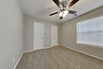 22003 Avonglen Ln in Spring, TX - Building Photo - Building Photo