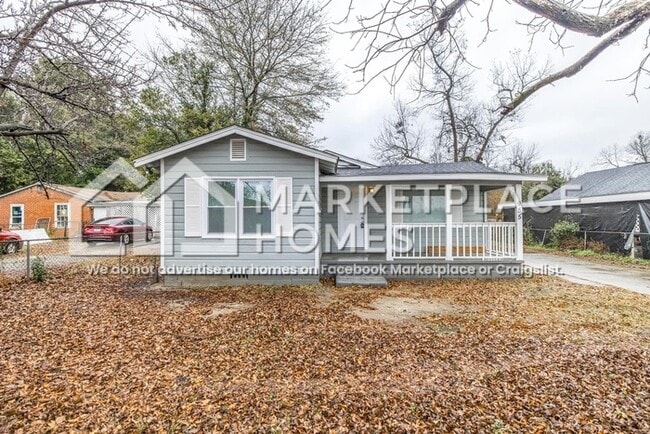 property at 955 Putnam St